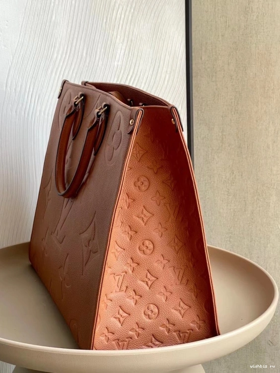 WIS LOUIS ONTHEGO GM VUITTON 1107